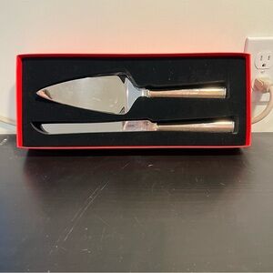 Kate spade knife set with engraved Mr. & Mrs. On the handle.